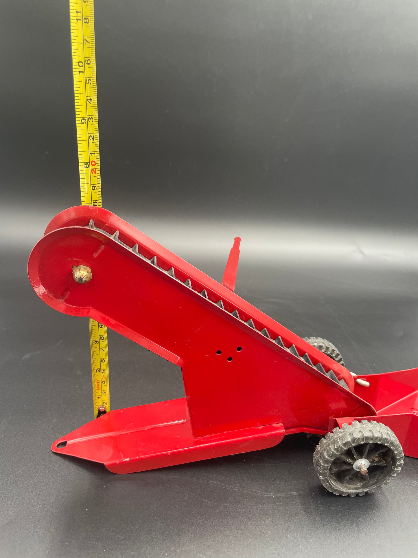 Vintage Tonka Red Pressed Steel Sand
Loader Toy Made in
USA