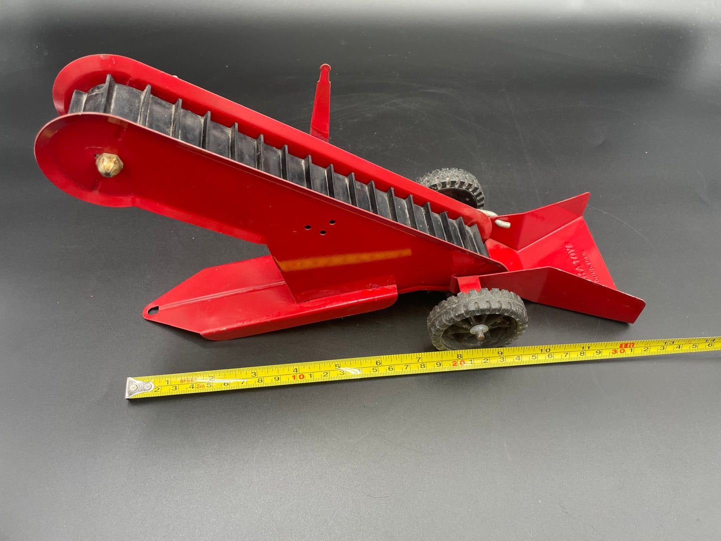 Vintage Tonka Red Pressed Steel Sand
Loader Toy Made in
USA
