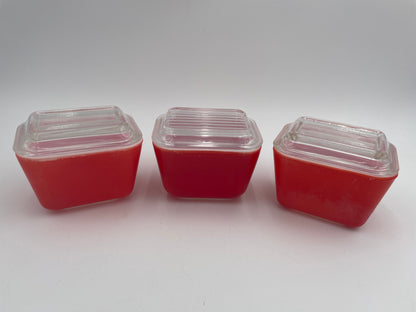 Vintage Pyrex Refrigerator Dish Small Red Rectangular 501-B with Lids Set/3 - Vintosh Vintage