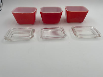 Vintage Pyrex Refrigerator Dish Small Red Rectangular 501-B with Lids Set/3 - Vintosh Vintage