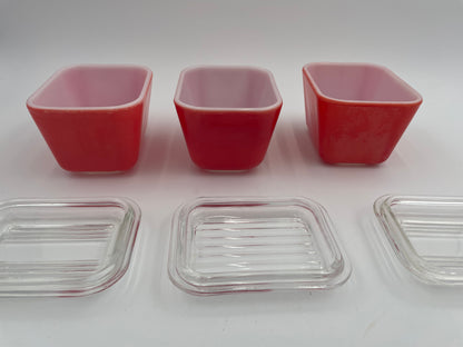 Vintage Pyrex Refrigerator Dish Small Red Rectangular 501-B with Lids Set/3 - Vintosh Vintage