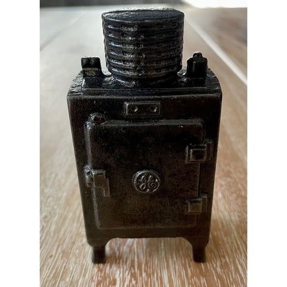 Vintage Cast Iron Coil Top Refrigerator Still Bank (B4) - Vintosh Vintage