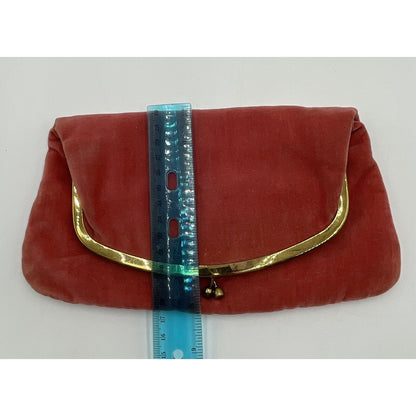 1950s MelTon Clutch Velvet Purse Coral/Peach w/ Gold Kiss Clasp (A5) - Vintosh Vintage