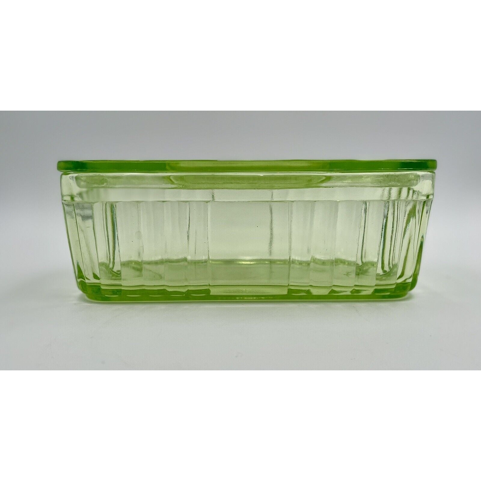 1930s Uranium Ribbed Glass Refrigerator Dish with Lid - Vintosh Vintage