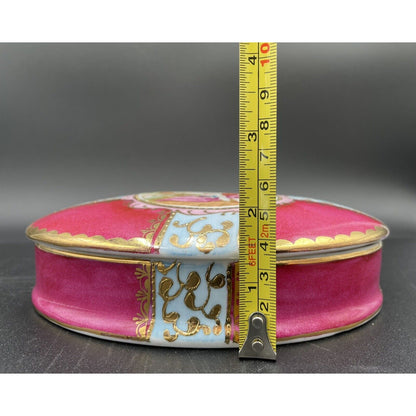 KPM Germany Hand Painted Courting Couple Scene Vanity Box (B6) - Vintosh Vintage