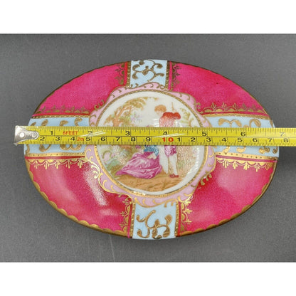 KPM Germany Hand Painted Courting Couple Scene Vanity Box (B6) - Vintosh Vintage