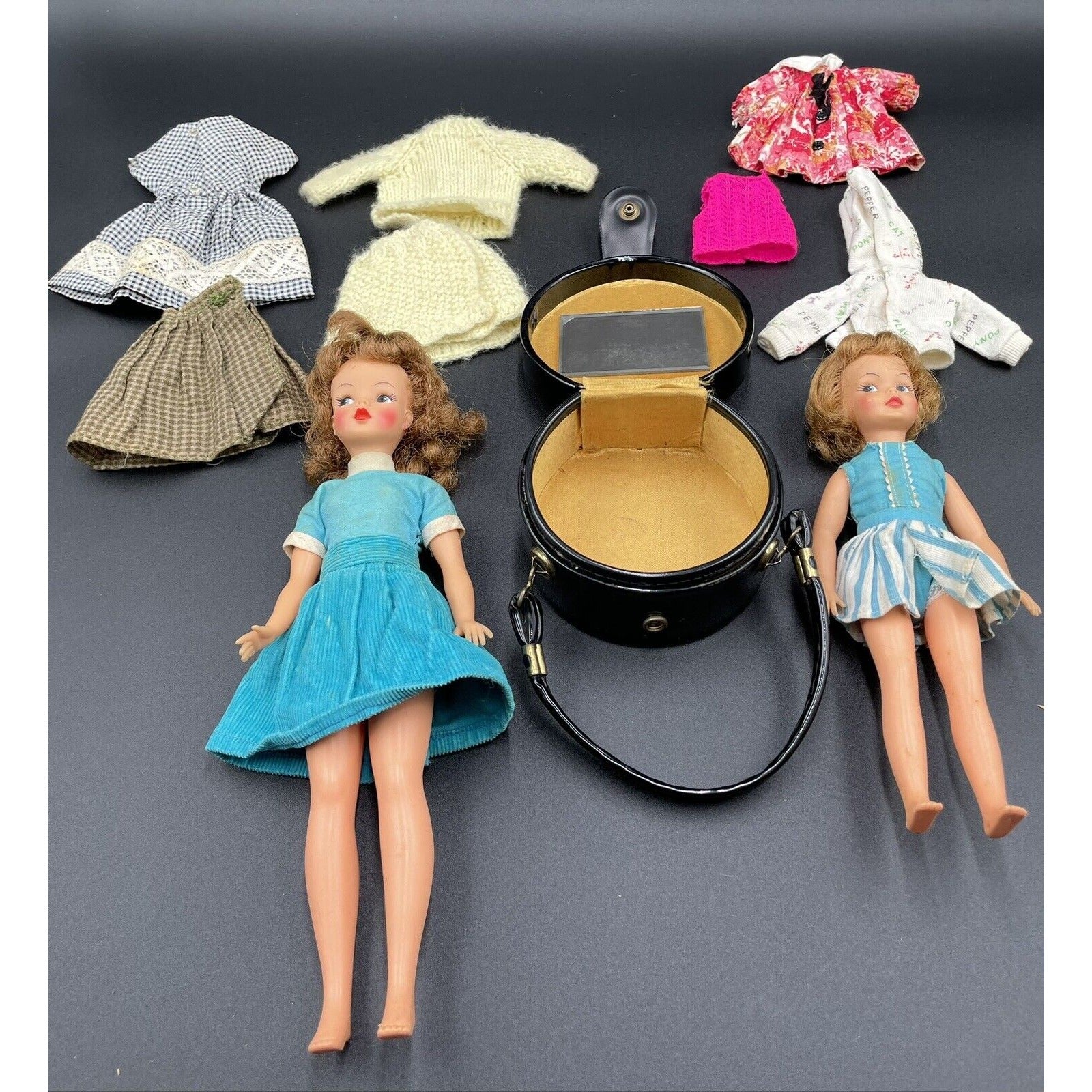 1960s Ideal Tammy & Little Sister Pepper with Clothes & Case (C6) - Vintosh Vintage