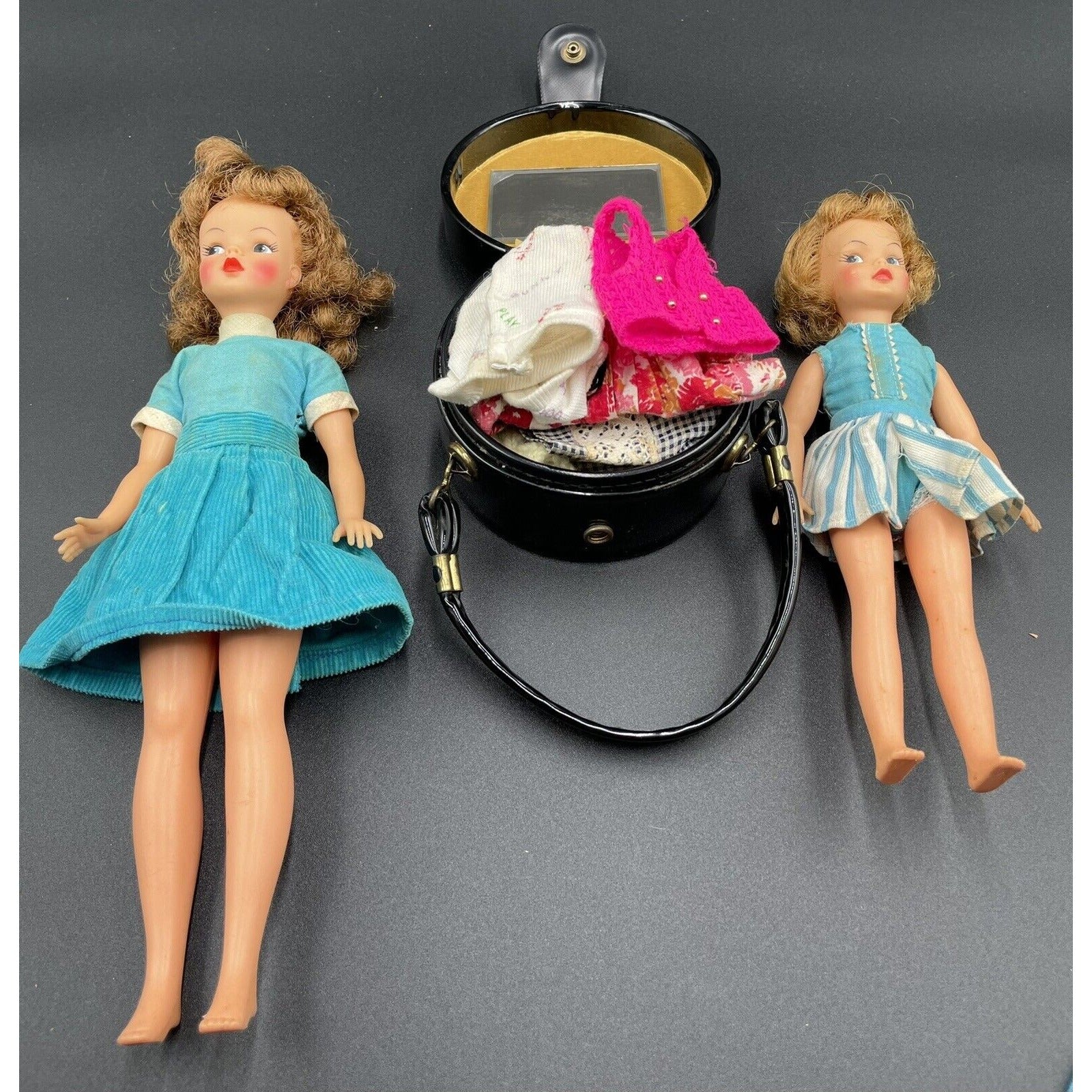 1960s Ideal Tammy & Little Sister Pepper with Clothes & Case (C6) - Vintosh Vintage