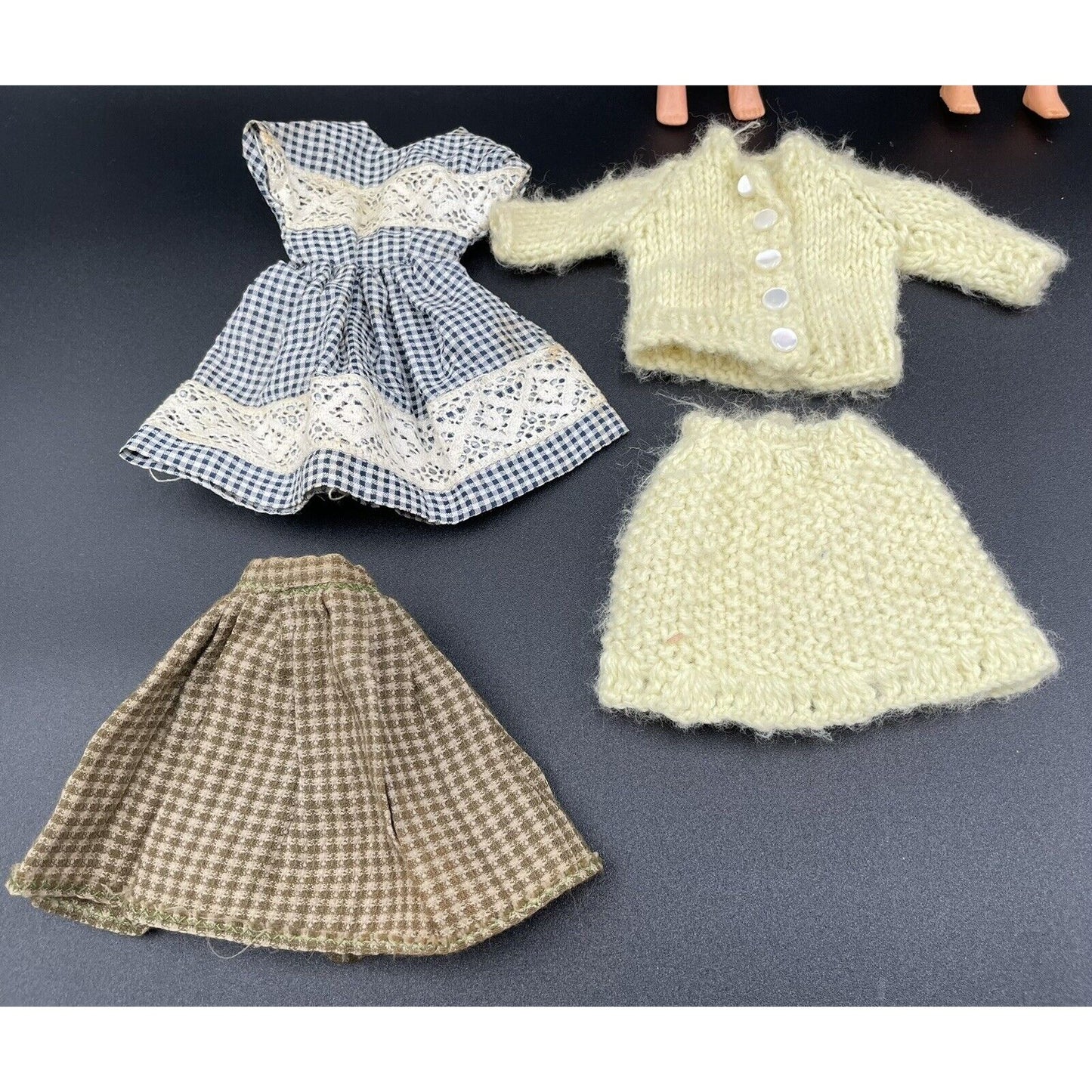 1960s Ideal Tammy & Little Sister Pepper with Clothes & Case (C6) - Vintosh Vintage