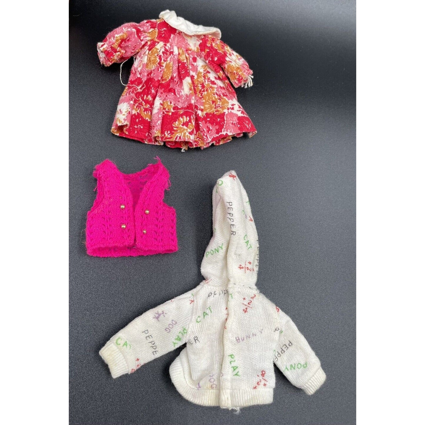 1960s Ideal Tammy & Little Sister Pepper with Clothes & Case (C6) - Vintosh Vintage