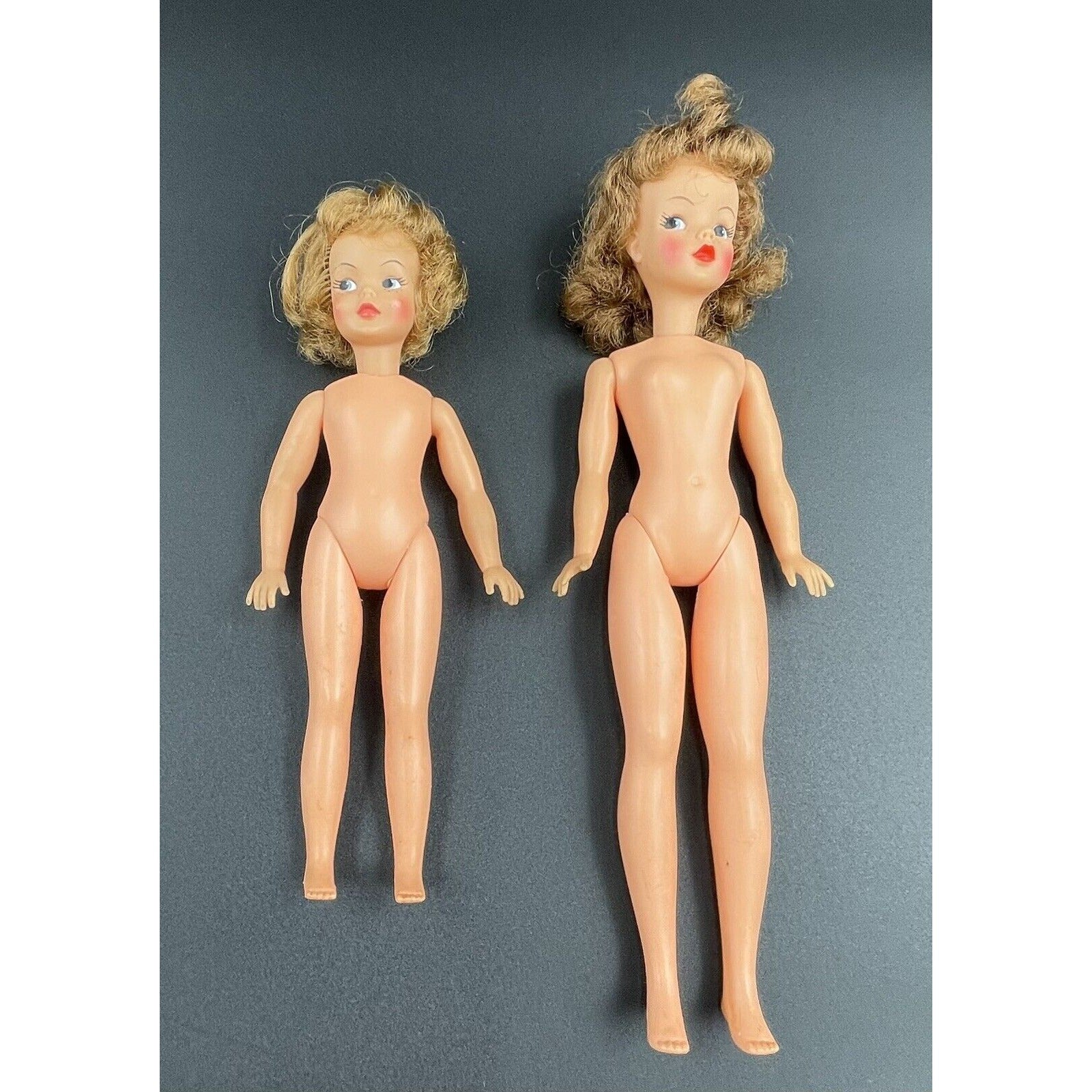 1960s Ideal Tammy & Little Sister Pepper with Clothes & Case (C6) - Vintosh Vintage