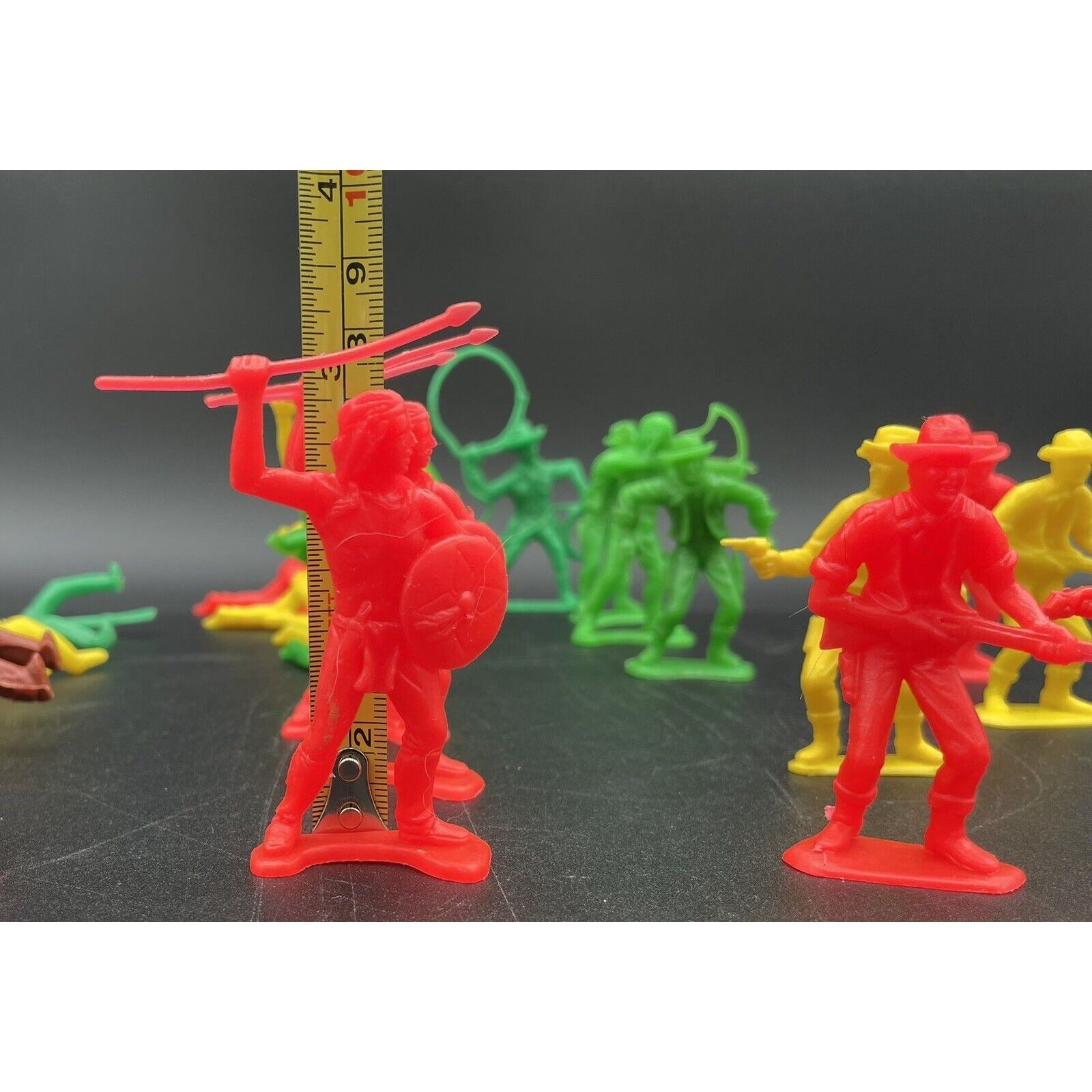 Vintage LOT of 24 Cowboys & Indians Plastic Figures Tim Mee Toys (B5) - Vintosh Vintage