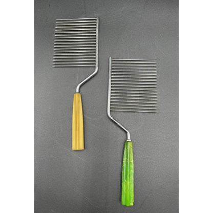 1930s Schneider Toledo Bakelite Cake Slicers Lime Green Swirl & Butterscotch -D1 - Vintosh Vintage