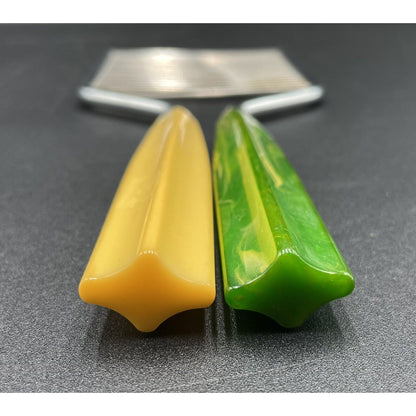 1930s Schneider Toledo Bakelite Cake Slicers Lime Green Swirl & Butterscotch -D1 - Vintosh Vintage