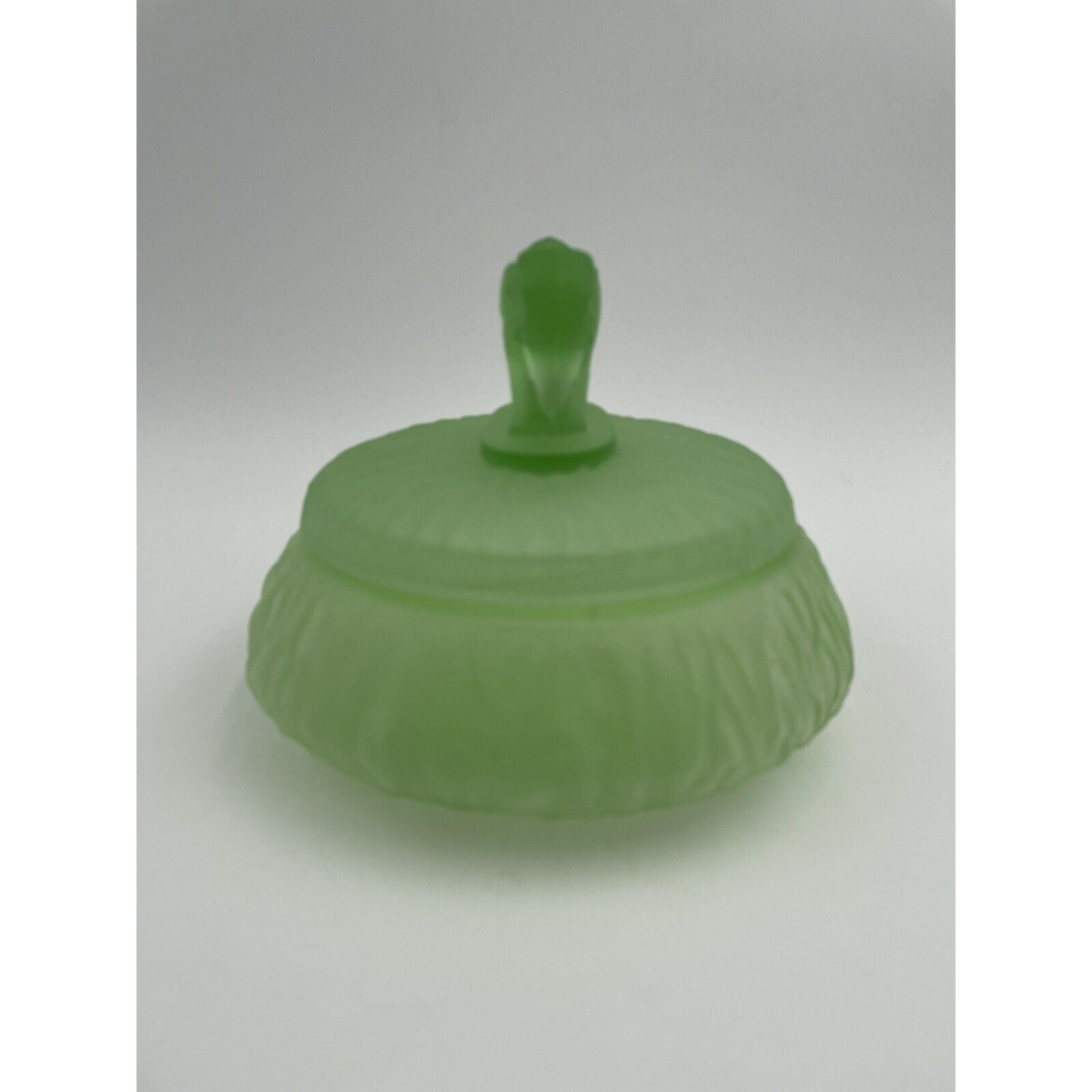 Vintage LE SMITH Green Satin Elephant Powder Jar UV Reactive (B6) - Vintosh Vintage