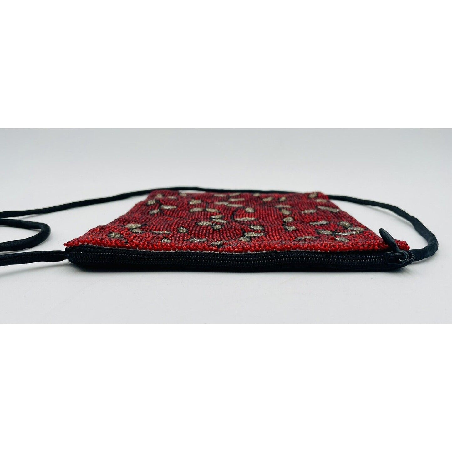 Vintage Red, Silver & Black Glass Beaded Silk Evening Purse (A5) - Vintosh Vintage